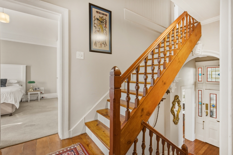 3 Bedroom Property for Sale in Green Point Western Cape